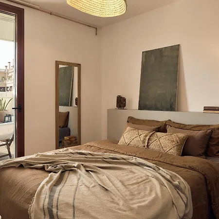 Takla - Two Bedroom In Diputacion St Apartment